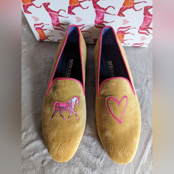 Ronner Equestrian Mimosas Love Velvet Loafers - Picture 2 of 13
